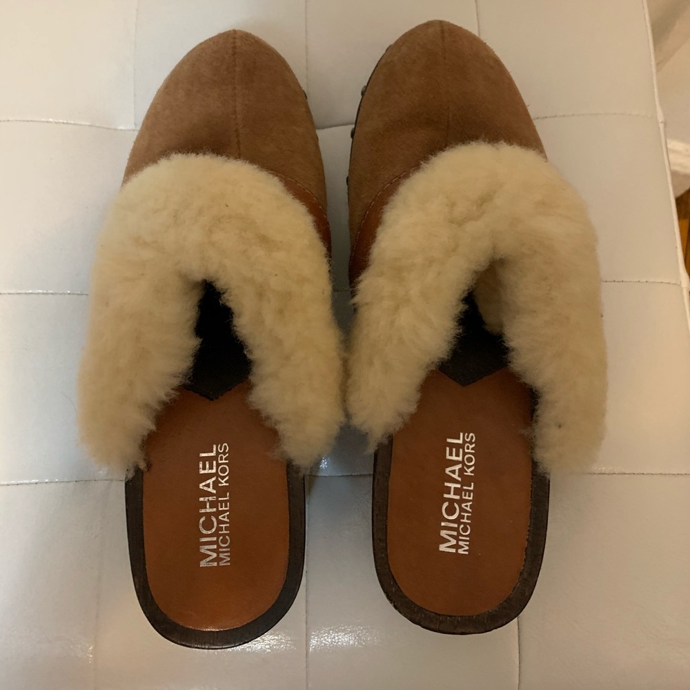 Winter clogs with fur.Michael Kors.